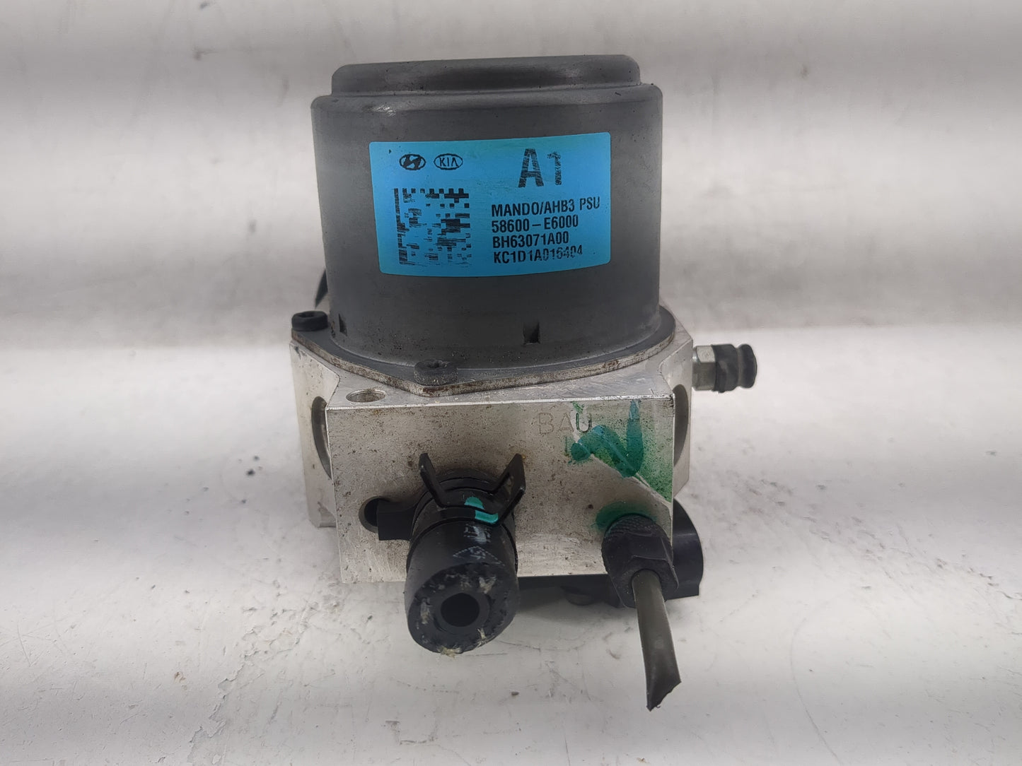 2016-2017 Hyundai Sonata ABS Pump Control Module Replacement P/N:BH63071A00 58600-E6000 Fits Fits 2016 2017 OEM Used Auto Pa