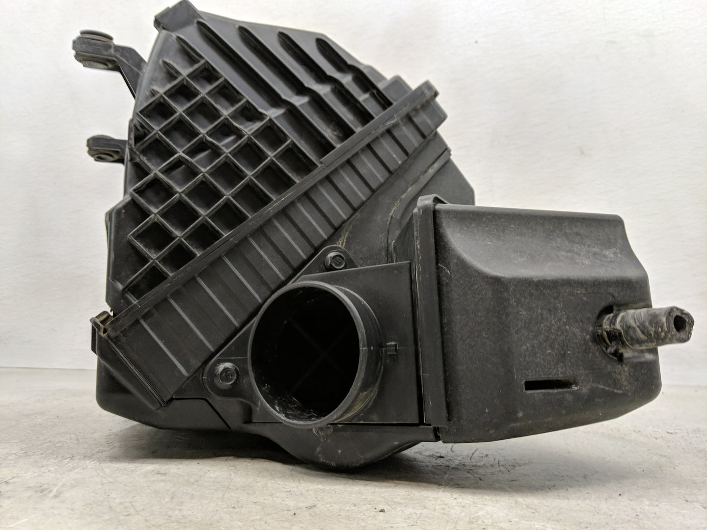 2015-2017 Hyundai Sonata Air Cleaner Intake-duct Hose Tube - Oemusedautoparts1.com