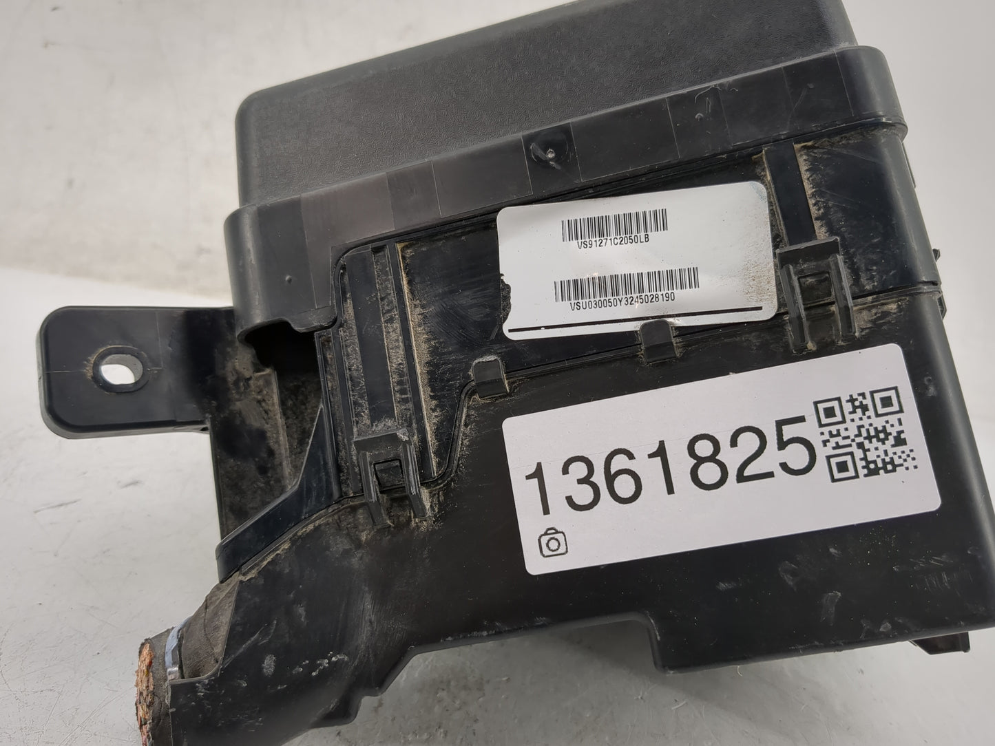2016-2017 Hyundai Sonata Fusebox Fuse Box Panel Relay Module P/N:91950-C1820 Fits Fits 2016 2017 OEM Used Auto Parts - Oemus