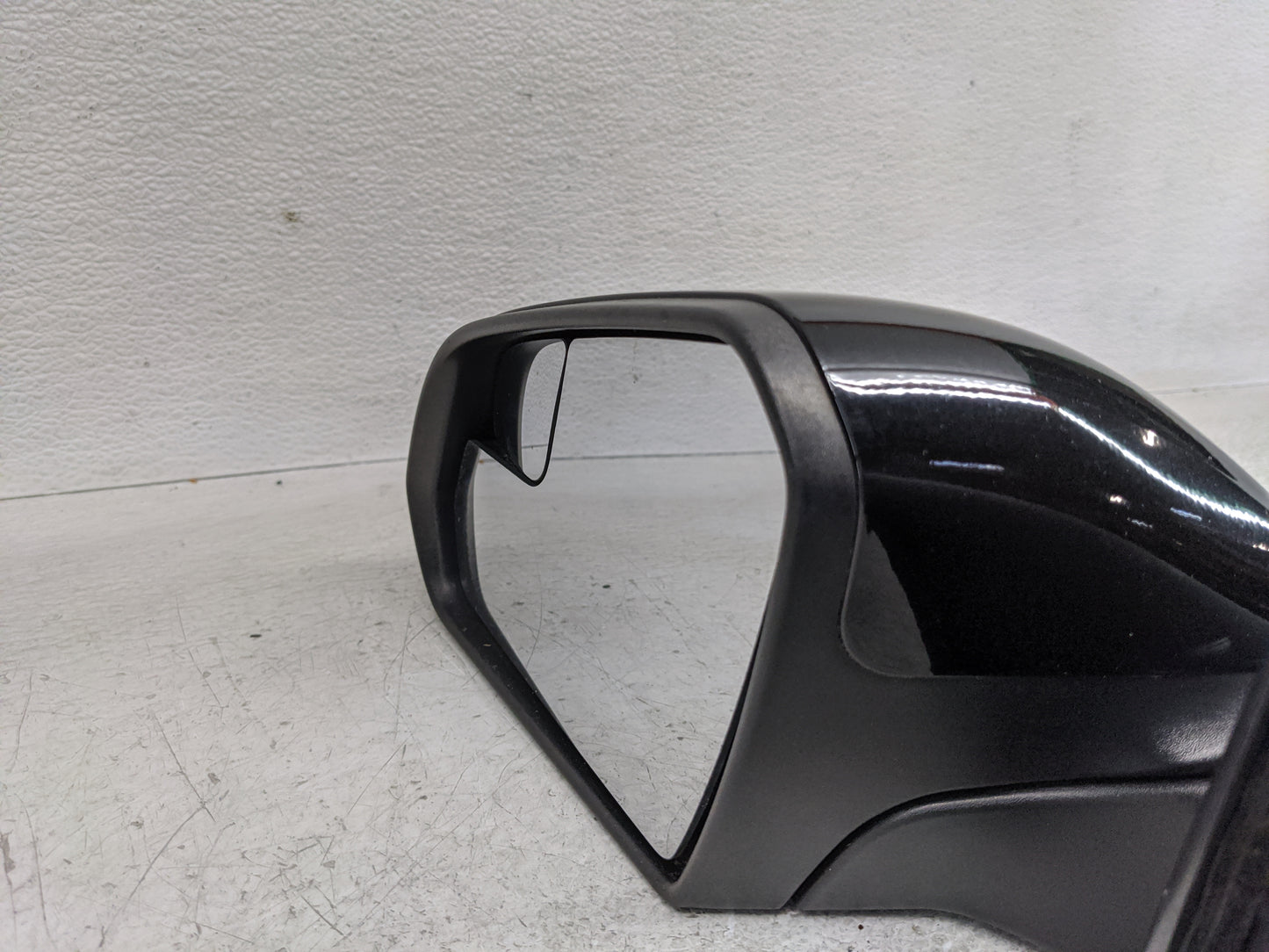 2017 Hyundai Sonata Driver Side View Mirror - Left Door Mirror OEM Used - Oemusedautoparts1.com