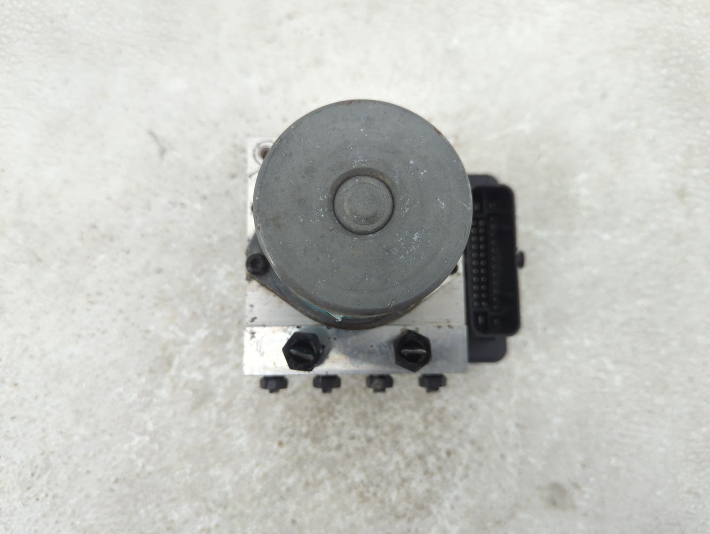 2015-2017 Hyundai Sonata ABS Pump Control Module Replacement P/N:61589-45100 Fits Fits 2015 2016 2017 OEM Used Auto Parts - 