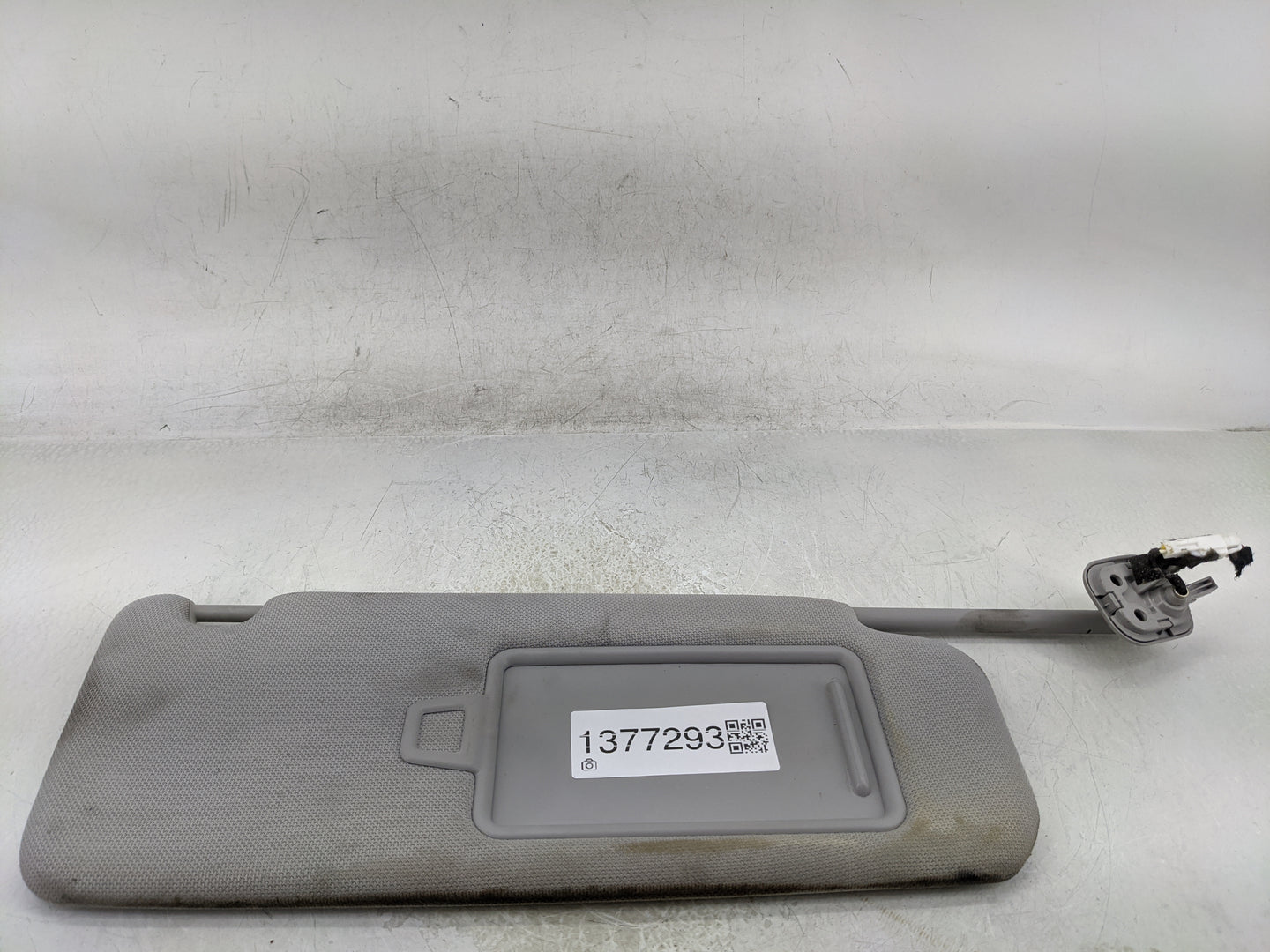 2015-2019 Hyundai Sonata Sun Visor Shade Replacement Passenger Right Mirror Fits Fits 2015 2016 2017 2018 2019 OEM Used Auto