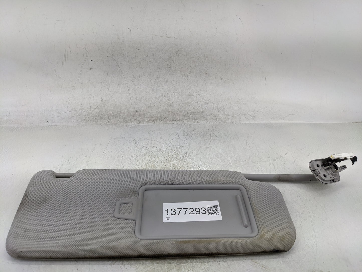 2015-2019 Hyundai Sonata Sun Visor Shade Replacement Passenger Right Mirror Fits Fits 2015 2016 2017 2018 2019 OEM Used Auto