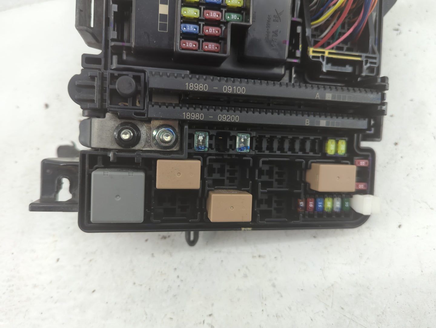 2016-2017 Hyundai Sonata Fusebox Fuse Box Panel Relay Module P/N:91950-C1820 Fits Fits 2016 2017 OEM Used Auto Parts - Oemus