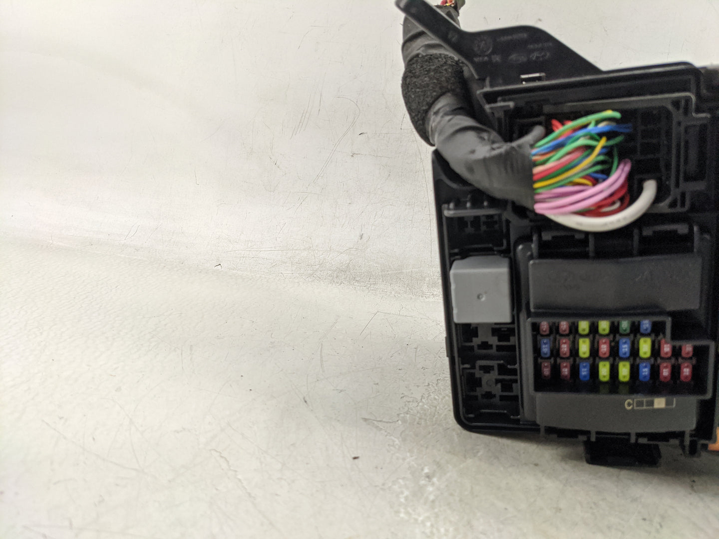 2016-2017 Hyundai Sonata Fusebox Fuse Box Panel Relay Module P/N:91252-E6220 Fits Fits 2016 2017 OEM Used Auto Parts - Oemus