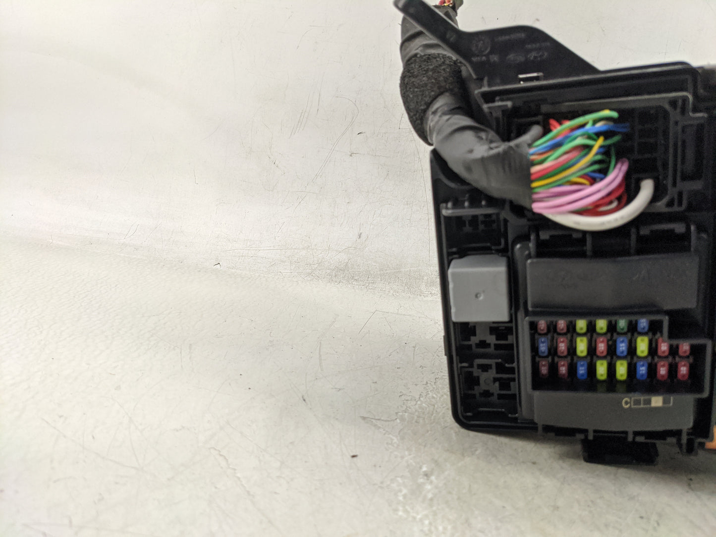 2016-2017 Hyundai Sonata Fusebox Fuse Box Panel Relay Module P/N:91252-E6220 Fits Fits 2016 2017 OEM Used Auto Parts - Oemus