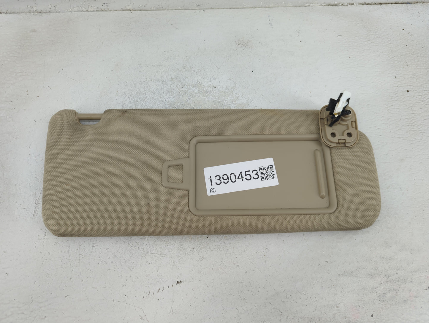 2016-2019 Hyundai Sonata Sun Visor Shade Replacement Passenger Right Mirror Fits Fits 2016 2017 2018 2019 OEM Used Auto Part