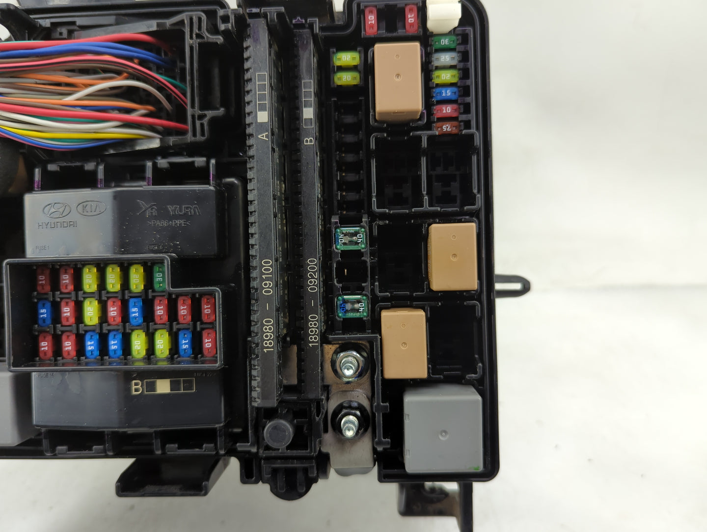 2016-2017 Hyundai Sonata Fusebox Fuse Box Panel Relay Module P/N:6423-0102-7-000 Fits Fits 2016 2017 OEM Used Auto Parts - O