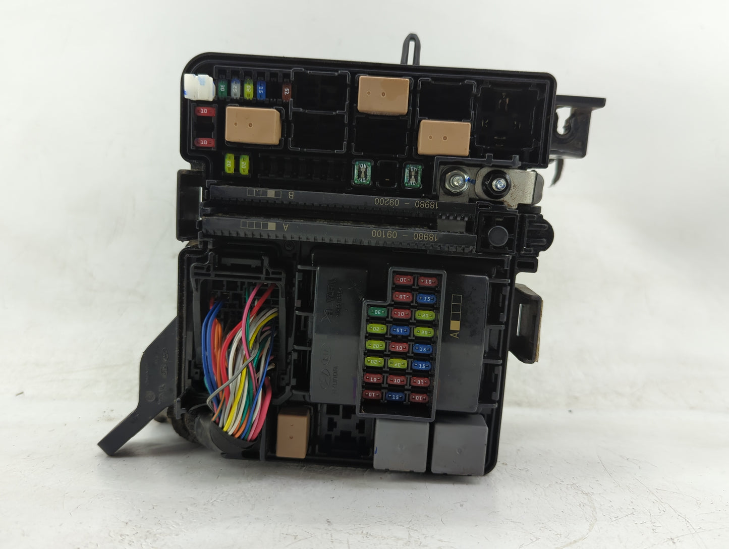 2016-2017 Hyundai Sonata Fusebox Fuse Box Panel Relay Module P/N:6423-0102-7-000 Fits Fits 2016 2017 OEM Used Auto Parts - O