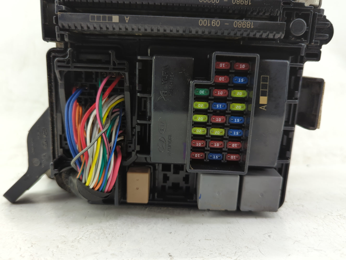 2016-2017 Hyundai Sonata Fusebox Fuse Box Panel Relay Module P/N:6423-0102-7-000 Fits Fits 2016 2017 OEM Used Auto Parts - O