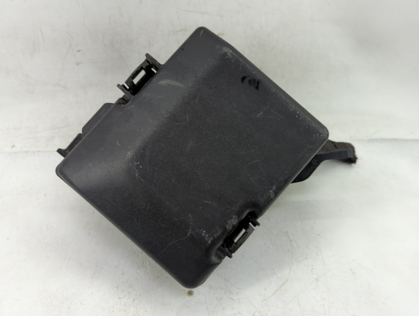2016-2017 Hyundai Sonata Fusebox Fuse Box Panel Relay Module P/N:6423-0102-7-000 Fits Fits 2016 2017 OEM Used Auto Parts - O