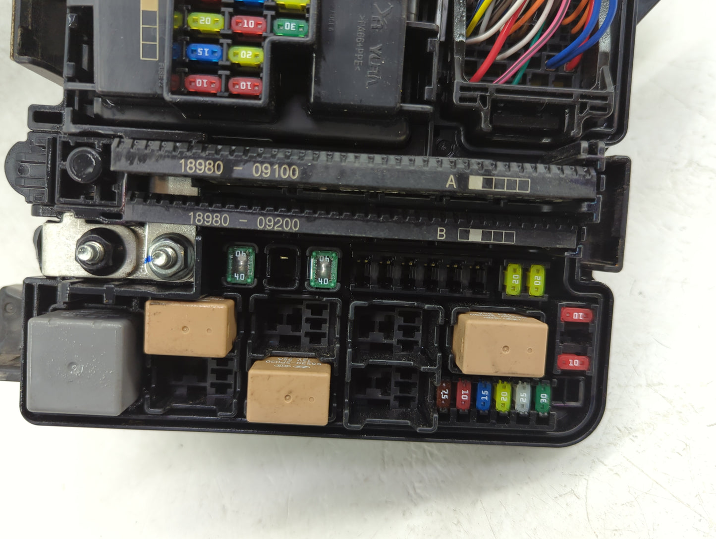 2016-2017 Hyundai Sonata Fusebox Fuse Box Panel Relay Module P/N:6423-0102-7-000 Fits Fits 2016 2017 OEM Used Auto Parts - O