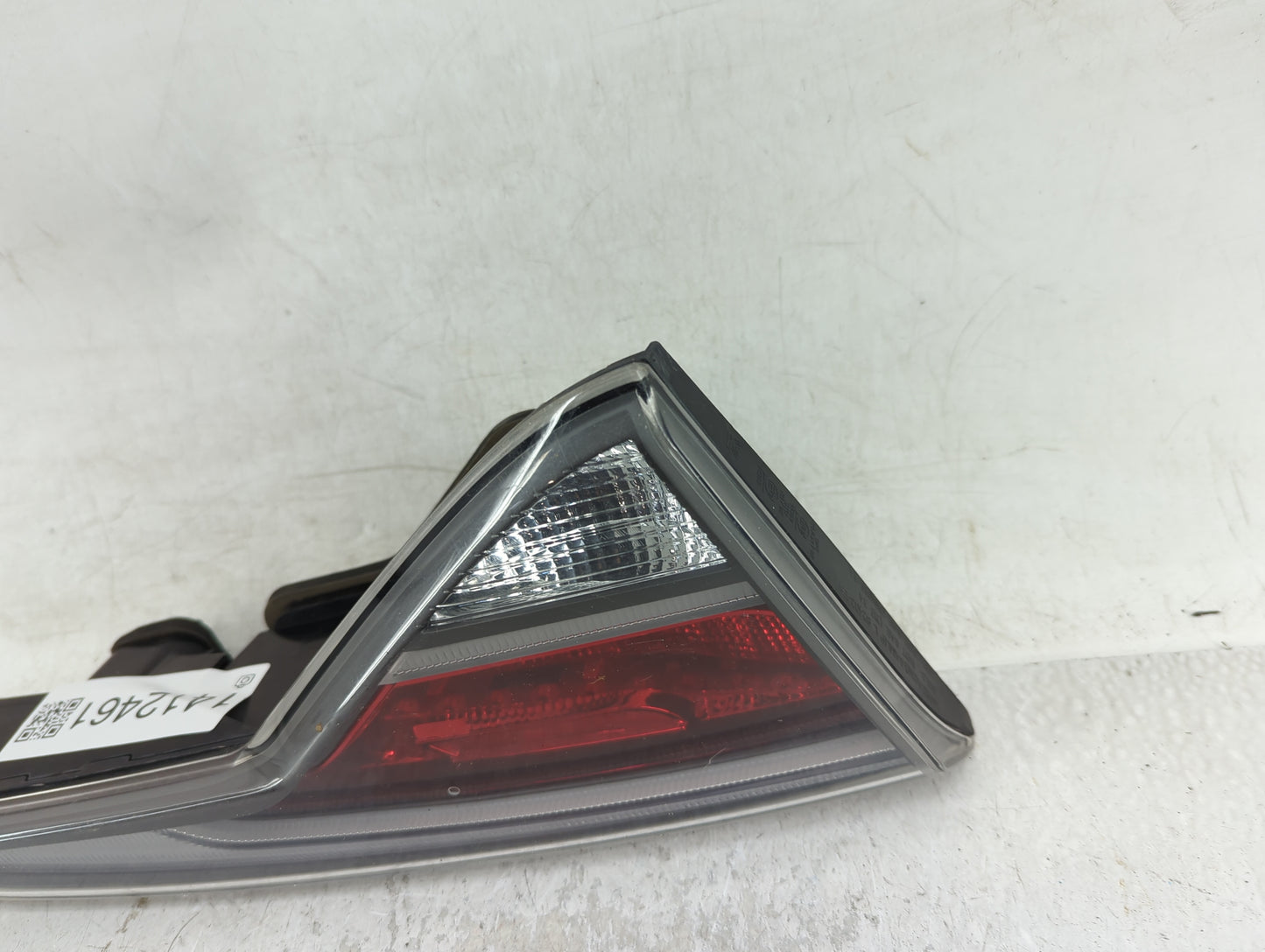 2016-2017 Hyundai Sonata Tail Light Assembly Driver Left OEM Fits Fits 2016 2017 OEM Used Auto Parts - Oemusedautoparts1.com