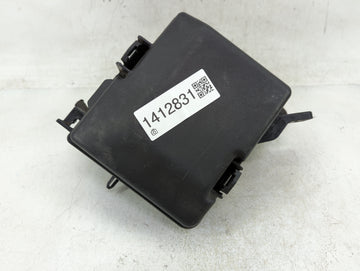 2016-2017 Hyundai Sonata Fusebox Fuse Box Panel Relay Module P/N:6423-0102-7-000 Fits Fits 2016 2017 OEM Used Auto Parts - O
