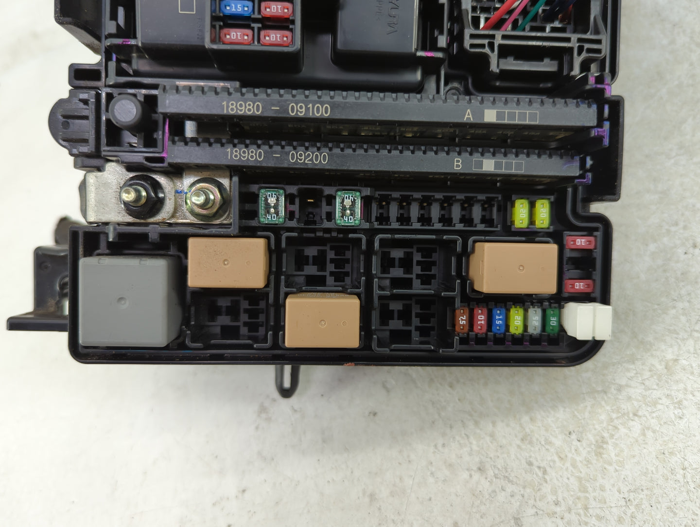 2016-2017 Hyundai Sonata Fusebox Fuse Box Panel Relay Module P/N:6423-0102-7-000 Fits Fits 2016 2017 OEM Used Auto Parts - O