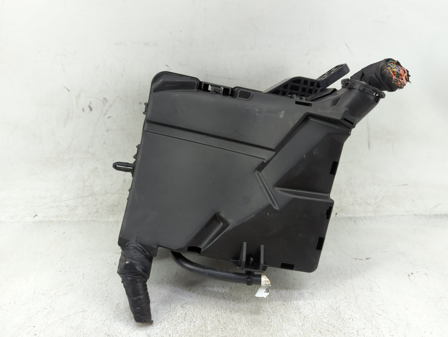 2016-2017 Hyundai Sonata Fusebox Fuse Box Panel Relay Module P/N:6423-0102-7-000 Fits Fits 2016 2017 OEM Used Auto Parts - O