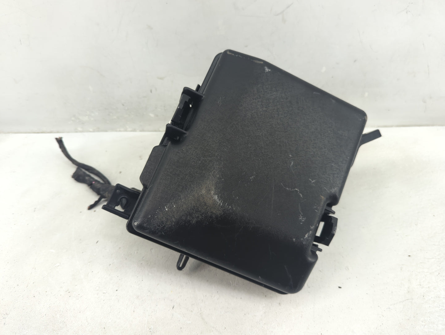 2016-2017 Hyundai Sonata Fusebox Fuse Box Panel Relay Module P/N:91950-C1820 Fits Fits 2016 2017 OEM Used Auto Parts - Oemus