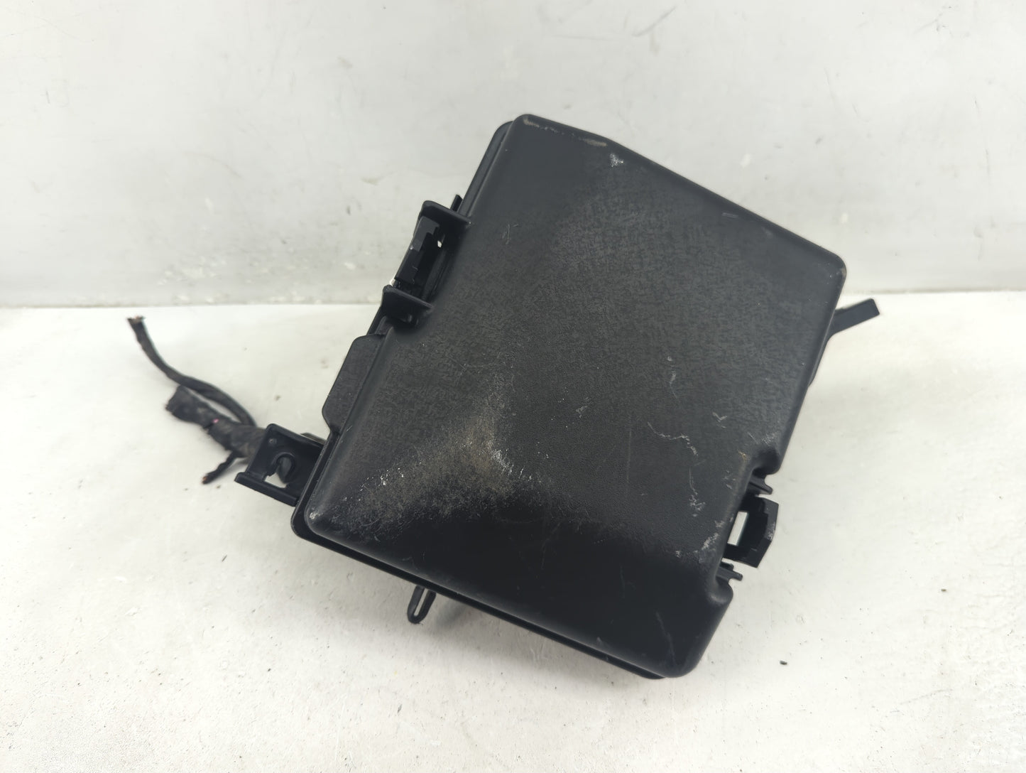2016-2017 Hyundai Sonata Fusebox Fuse Box Panel Relay Module P/N:91950-C1820 Fits Fits 2016 2017 OEM Used Auto Parts - Oemus