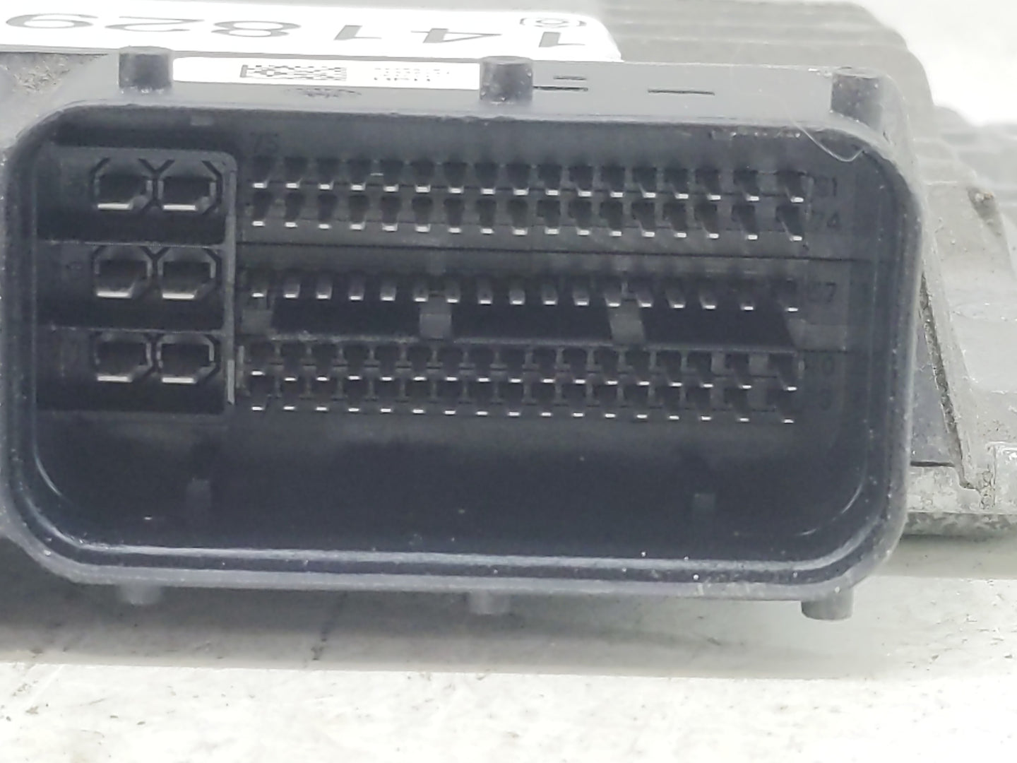 2016-2017 Hyundai Sonata PCM Engine Control Computer ECU ECM PCU OEM P/N:39161-2EEB2 39160-2EEB2 Fits Fits 2016 2017 OEM Use
