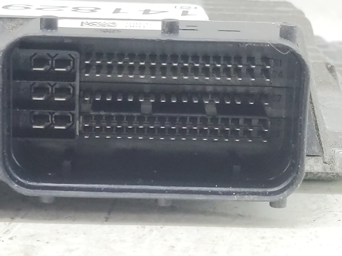 2016-2017 Hyundai Sonata PCM Engine Control Computer ECU ECM PCU OEM P/N:39161-2EEB2 39160-2EEB2 Fits Fits 2016 2017 OEM Use