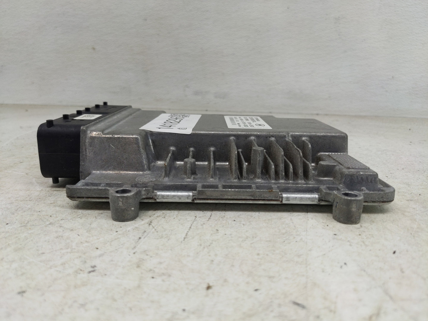 2016-2017 Hyundai Sonata PCM Engine Control Computer ECU ECM PCU OEM P/N:39161-2EEB2 39160-2EEB2 Fits Fits 2016 2017 OEM Use