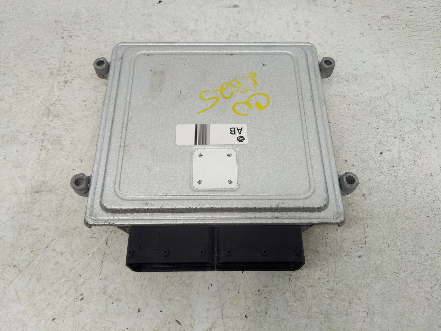 2016-2017 Hyundai Sonata PCM Engine Control Computer ECU ECM PCU OEM P/N:39161-2EEB2 39160-2EEB2 Fits Fits 2016 2017 OEM Use