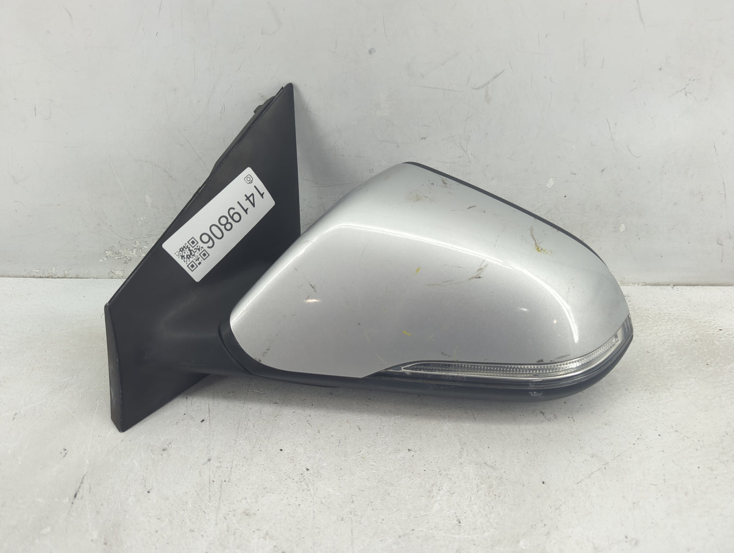 2017 Hyundai Sonata Driver Side View Mirror - Left Door Mirror OEM Used - Oemusedautoparts1.com