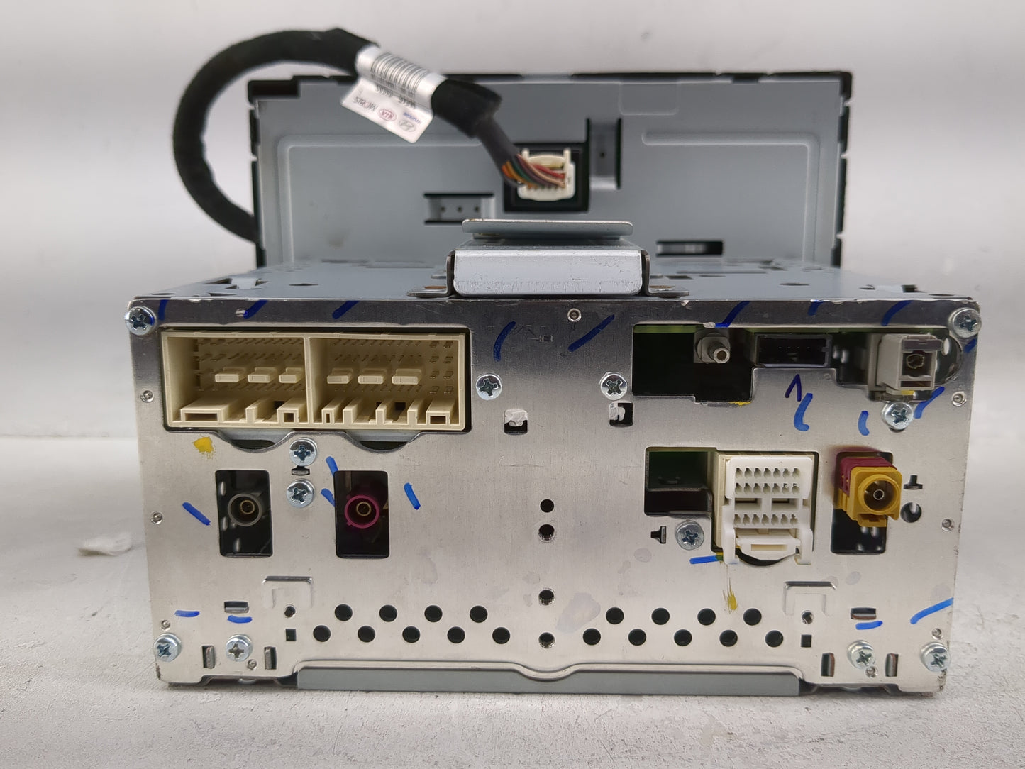 2016-2017 Hyundai Sonata Radio AM FM Cd Player Receiver Replacement P/N:96160-C20004X Fits Fits 2016 2017 OEM Used Auto Part