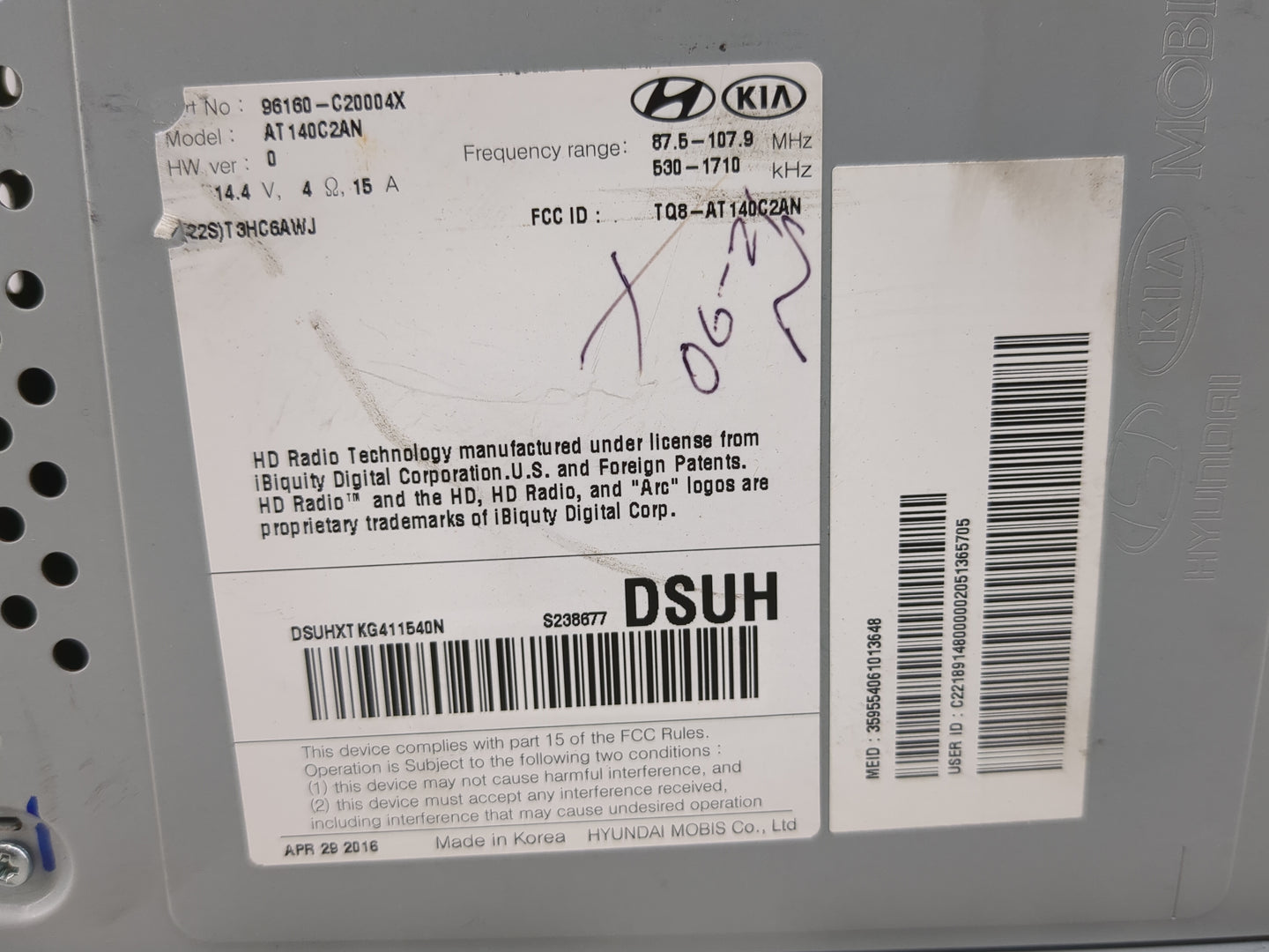 2016-2017 Hyundai Sonata Radio AM FM Cd Player Receiver Replacement P/N:96160-C20004X Fits Fits 2016 2017 OEM Used Auto Part