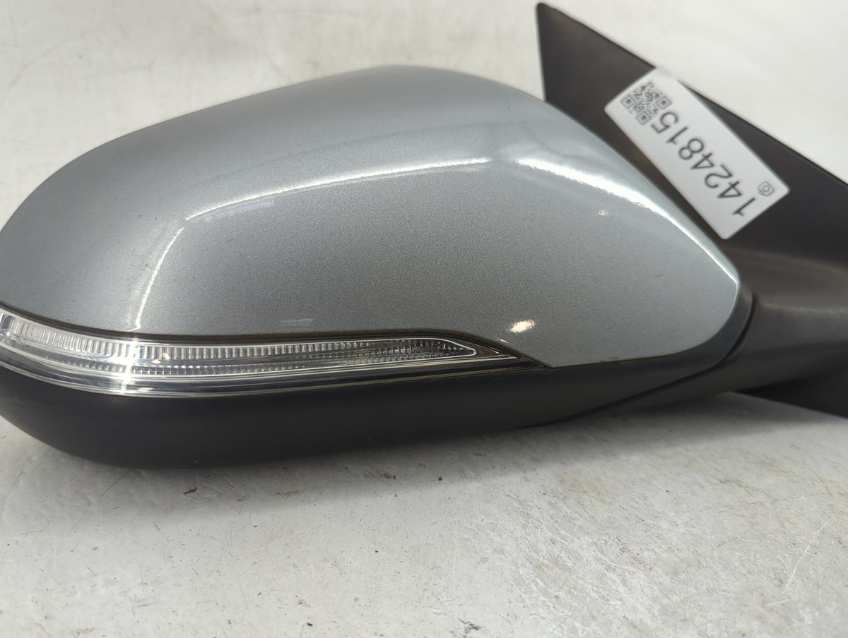 2015-2017 Hyundai Sonata Passenger Side View Mirror - Right Door Mirror OEM Used - Oemusedautoparts1.com