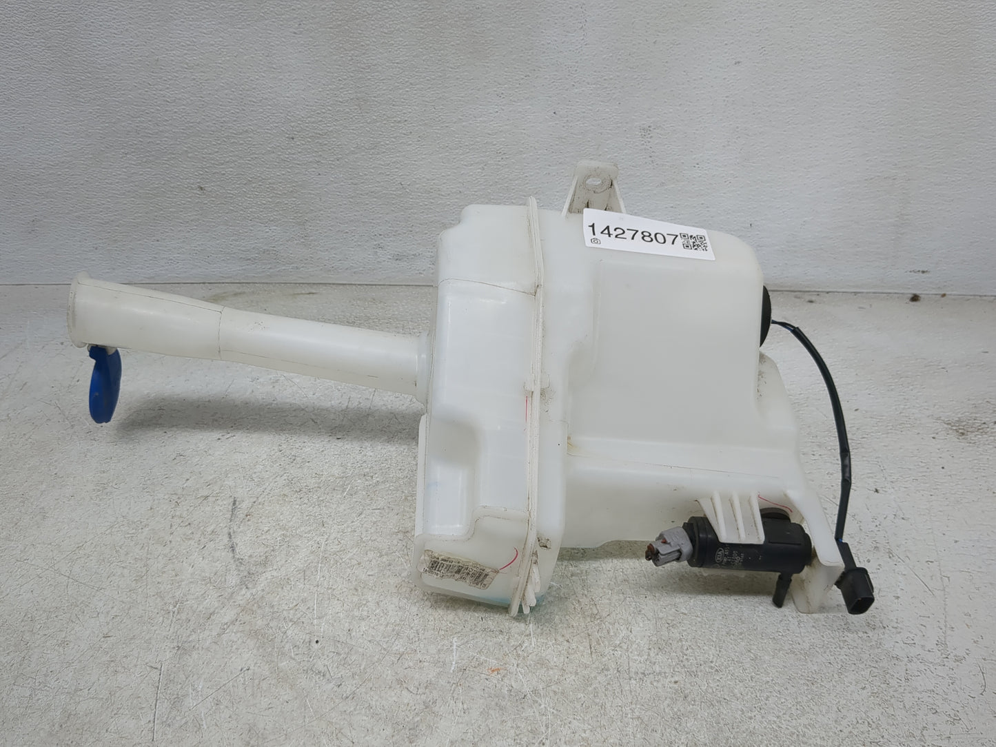 2015-2019 Hyundai Sonata Windshield Washer Fluid Reservoir Bottle Oem - Oemusedautoparts1.com
