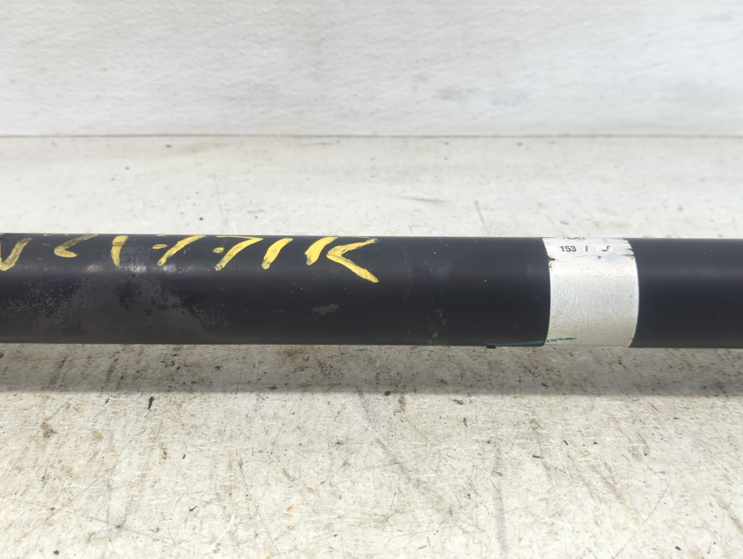 2016-2017 Hyundai Sonata Axle Shaft Front Passenger Cv C/v - Oemusedautoparts1.com