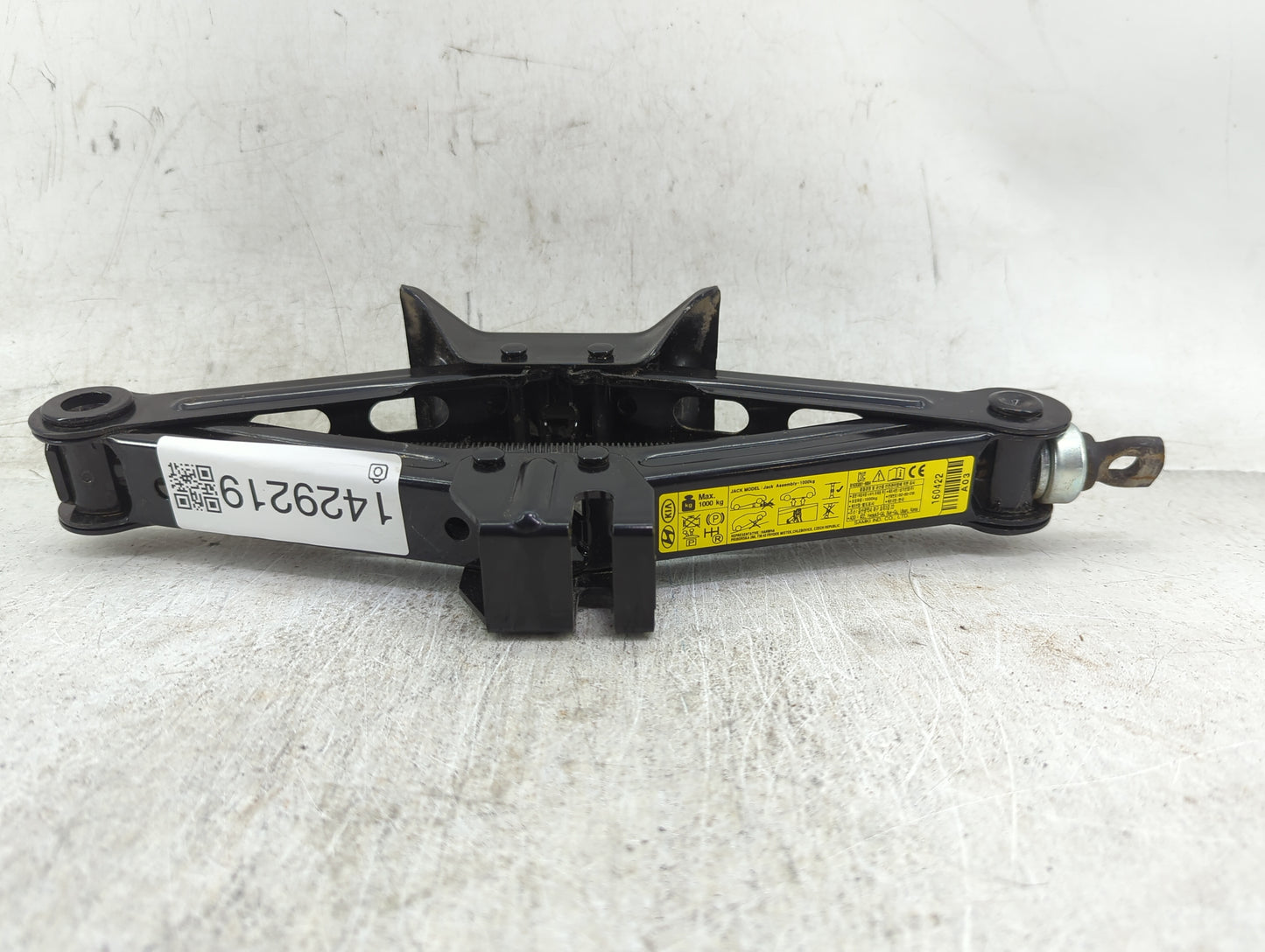 2017 Hyundai Sonata Spare Scissor Car Jack 1429219 - Oemusedautoparts1.com