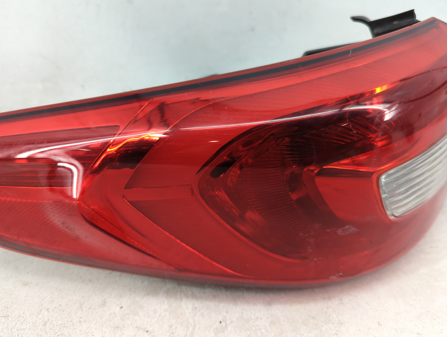2015-2017 Hyundai Sonata Tail Light Assembly Passenger Right OEM P/N:92401-C2000 Fits Fits 2015 2016 2017 OEM Used Auto Part