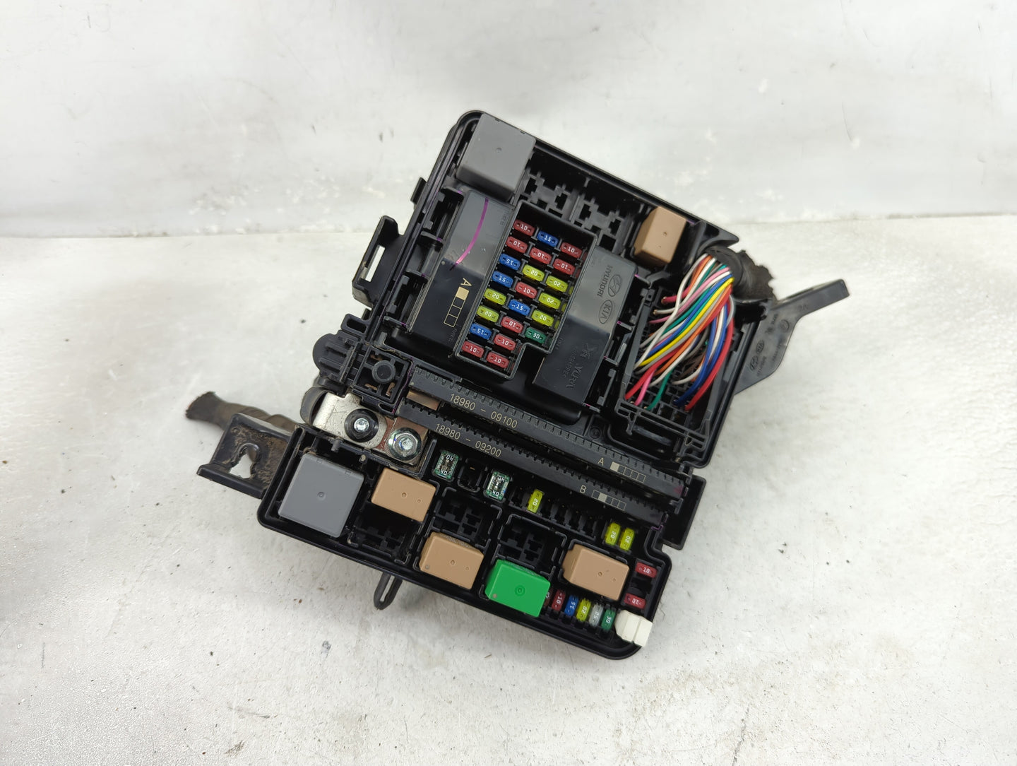 2016-2017 Hyundai Sonata Fusebox Fuse Box Panel Relay Module P/N:91950-C1820 6423-0102-7-000 Fits Fits 2016 2017 OEM Used Au