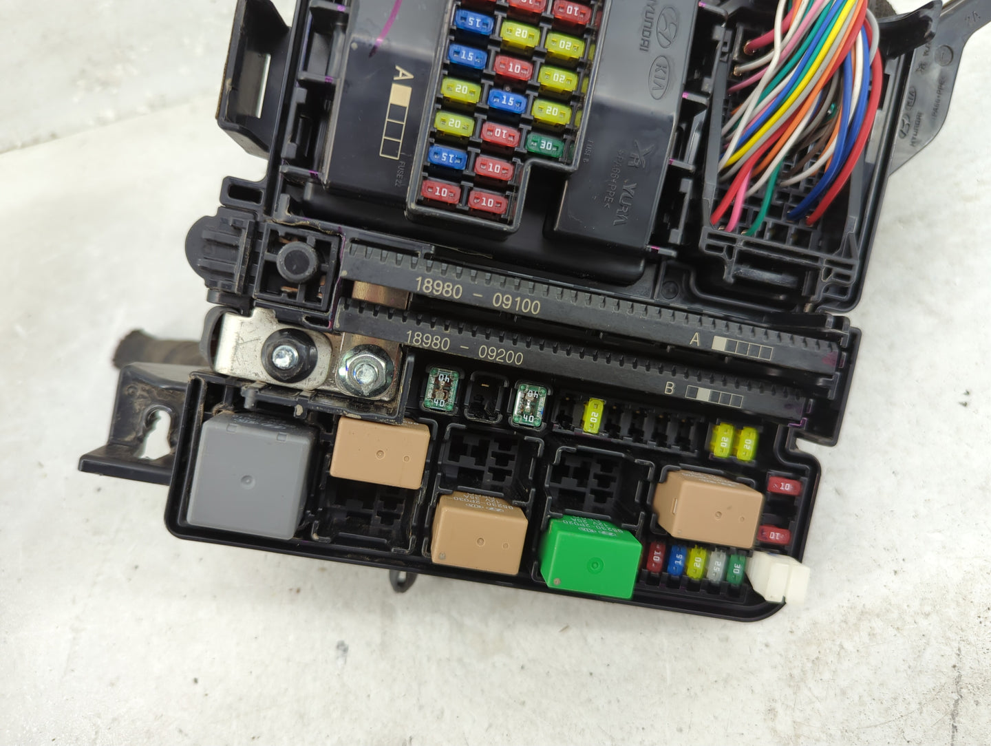 2016-2017 Hyundai Sonata Fusebox Fuse Box Panel Relay Module P/N:91950-C1820 6423-0102-7-000 Fits Fits 2016 2017 OEM Used Au