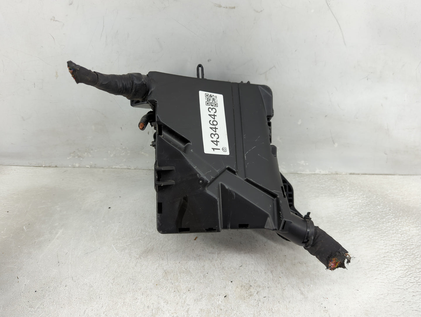 2016-2017 Hyundai Sonata Fusebox Fuse Box Panel Relay Module P/N:91950-C1820 6423-0102-7-000 Fits Fits 2016 2017 OEM Used Au