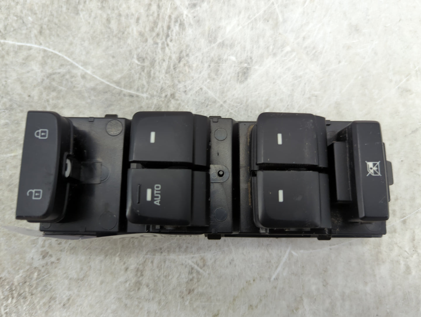 2015-2019 Hyundai Sonata Master Power Window Switch Replacement Driver Side Left P/N:93570-C1000 Fits OEM Used Auto Parts - 