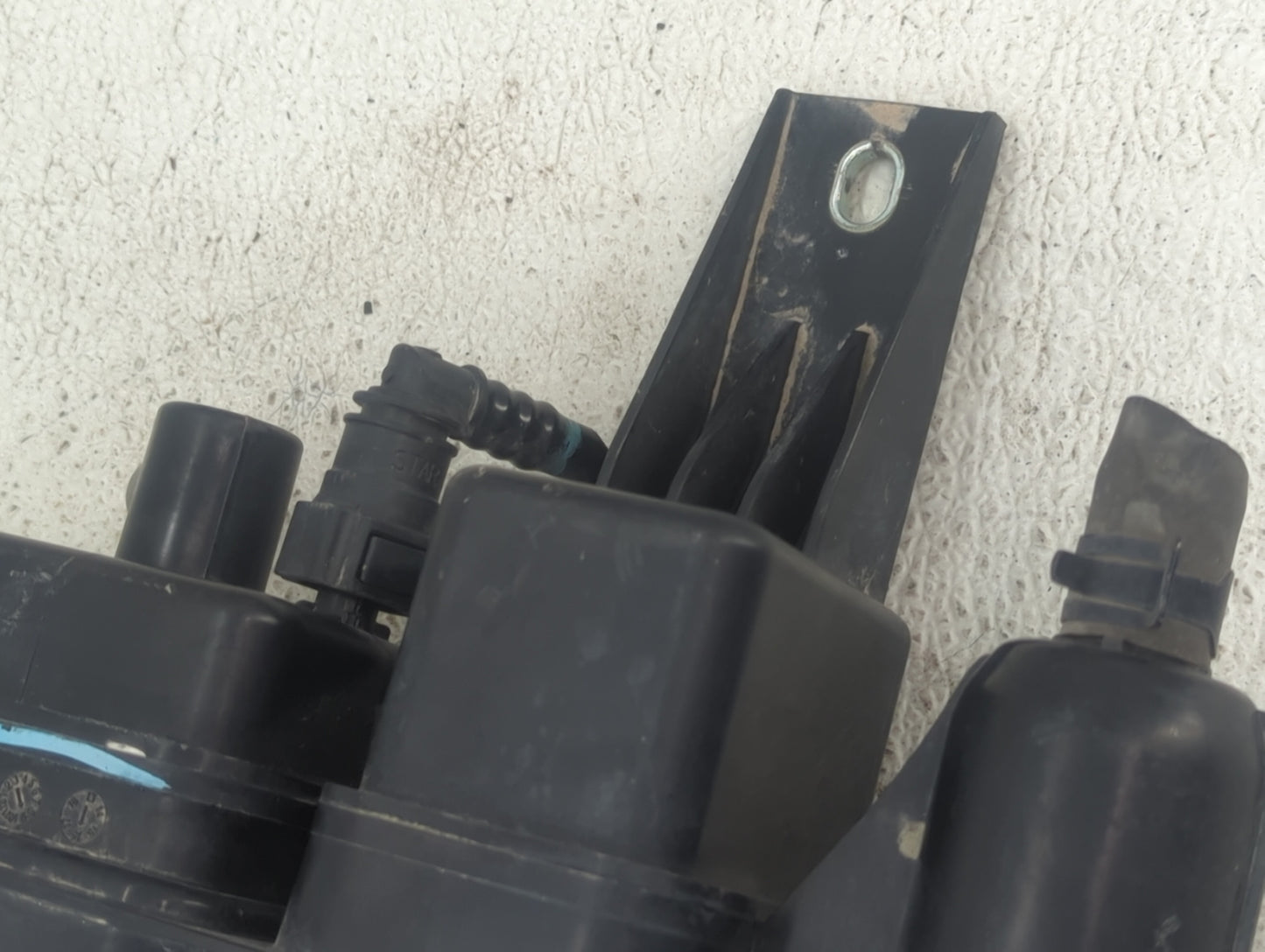 2017 Hyundai Sonata Fuel Vapor Charcoal Canister 1437038 - Oemusedautoparts1.com