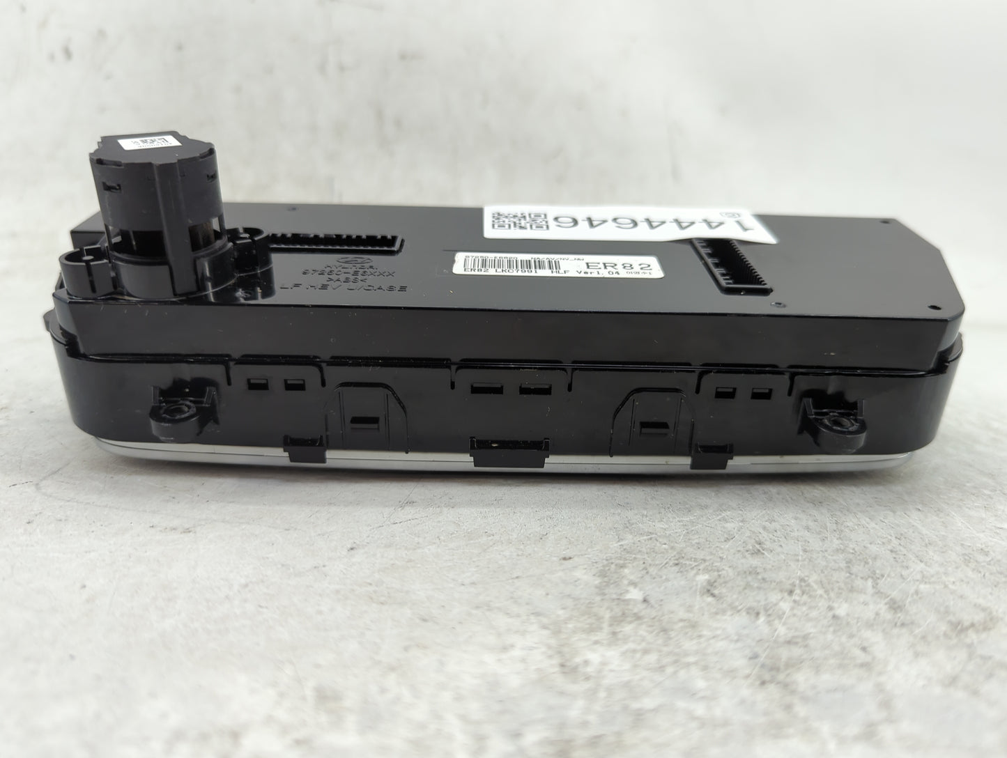 2017 Hyundai Sonata Climate Control Module Temperature AC/Heater Replacement P/N:97250-E6820 Fits OEM Used Auto Parts - Oemu