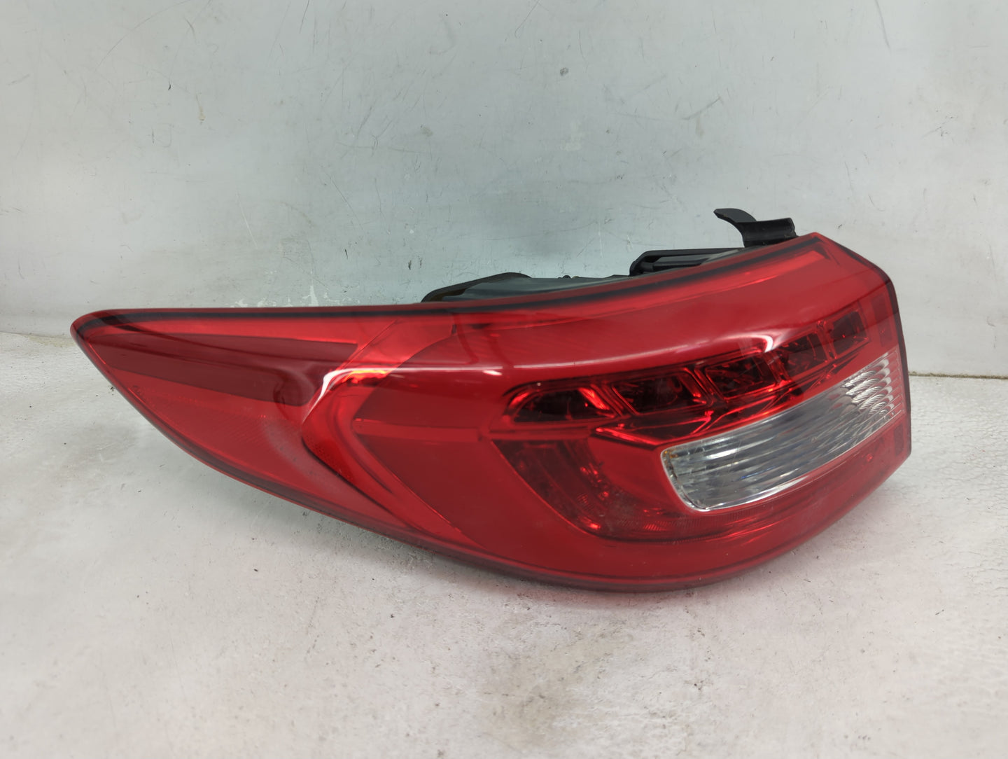 2015-2017 Hyundai Sonata Tail Light Assembly Driver Left OEM P/N:92401-C2100 Fits Fits 2015 2016 2017 OEM Used Auto Parts - 