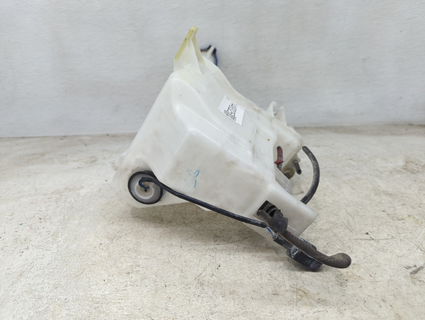 2015-2019 Hyundai Sonata Windshield Washer Fluid Reservoir Bottle Oem - Oemusedautoparts1.com