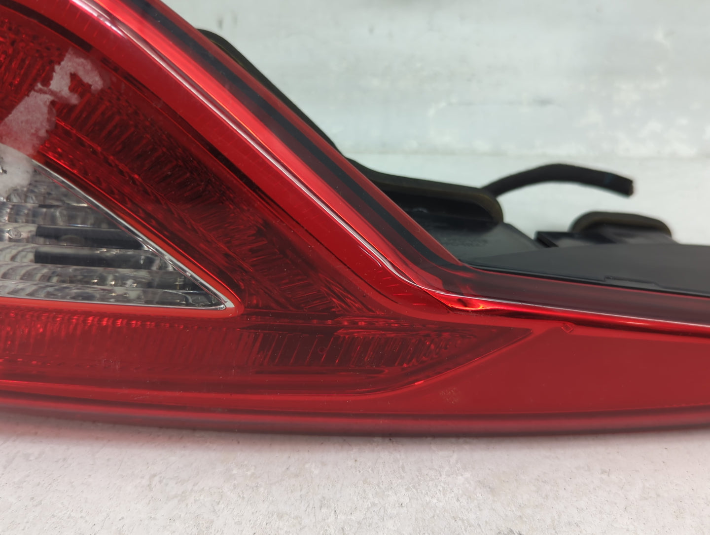 2015-2017 Hyundai Sonata Tail Light Assembly Passenger Right OEM P/N:92404-C2000 Fits Fits 2015 2016 2017 OEM Used Auto Part