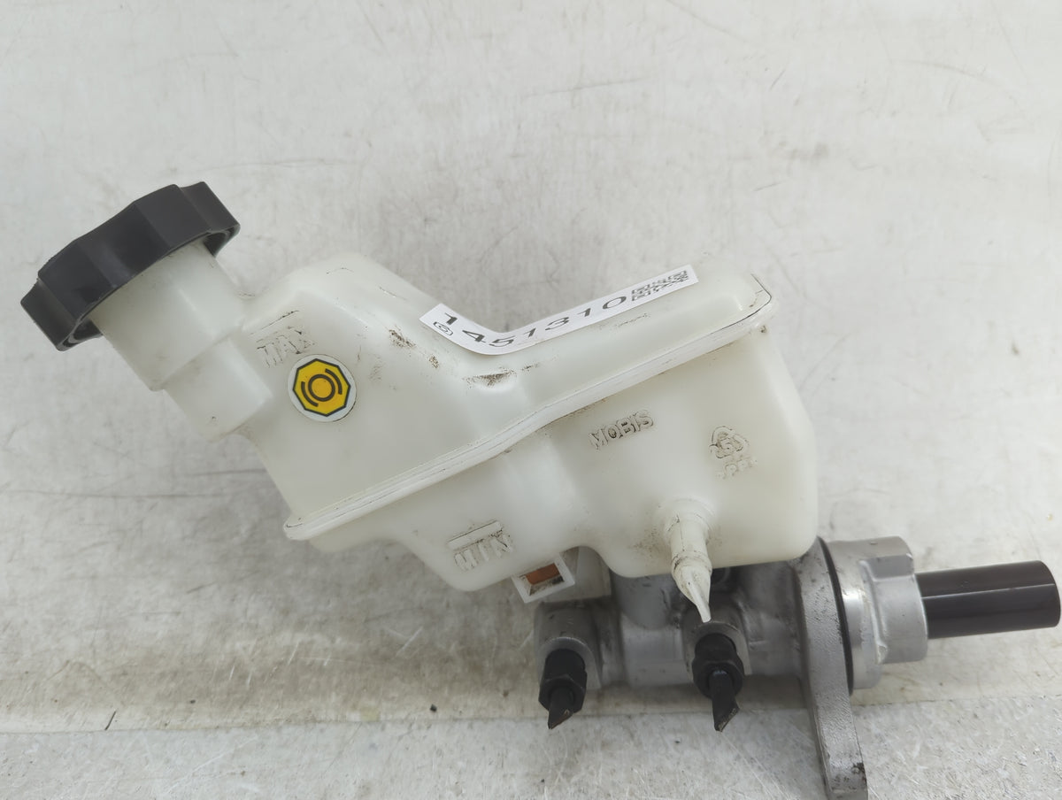 2015-2019 Hyundai Sonata Brake Master Cylinder 1451310 - Oemusedautoparts1.com