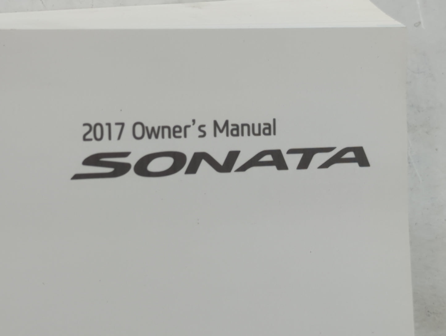 2017 Hyundai Sonata Owners Manual Book Guide P/N:HC10-EU6DG OEM Used Auto Parts - Oemusedautoparts1.com