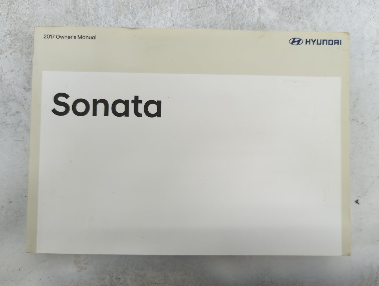 2017 Hyundai Sonata Owners Manual Book Guide P/N:HC10-EU75H OEM Used Auto Parts - Oemusedautoparts1.com