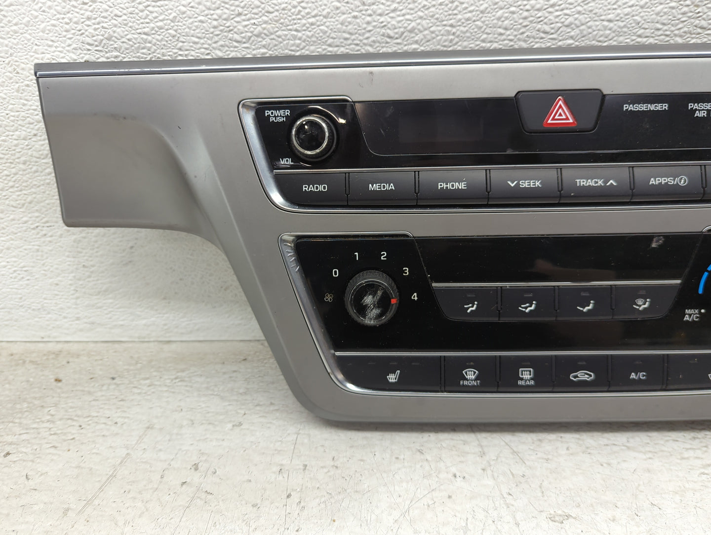 2016-2017 Hyundai Sonata Climate Control Module Temperature AC/Heater Replacement P/N:94510-C2530 D2AU Fits Fits 2016 2017 O