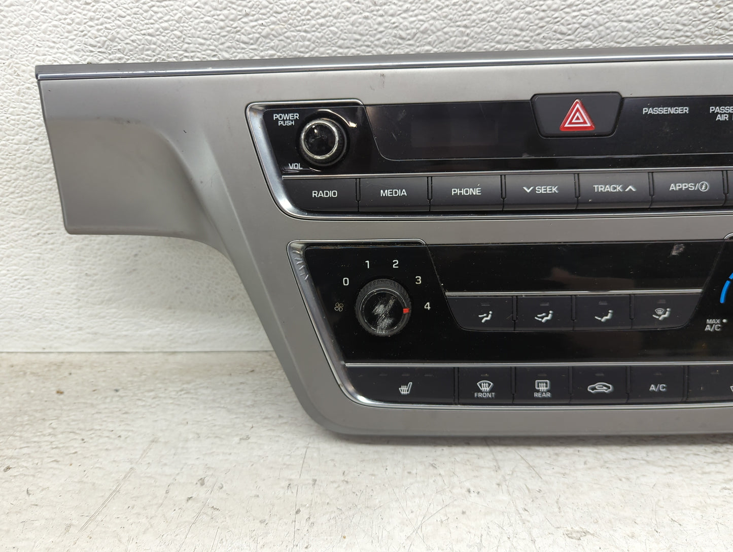 2016-2017 Hyundai Sonata Climate Control Module Temperature AC/Heater Replacement P/N:94510-C2530 D2AU Fits Fits 2016 2017 O