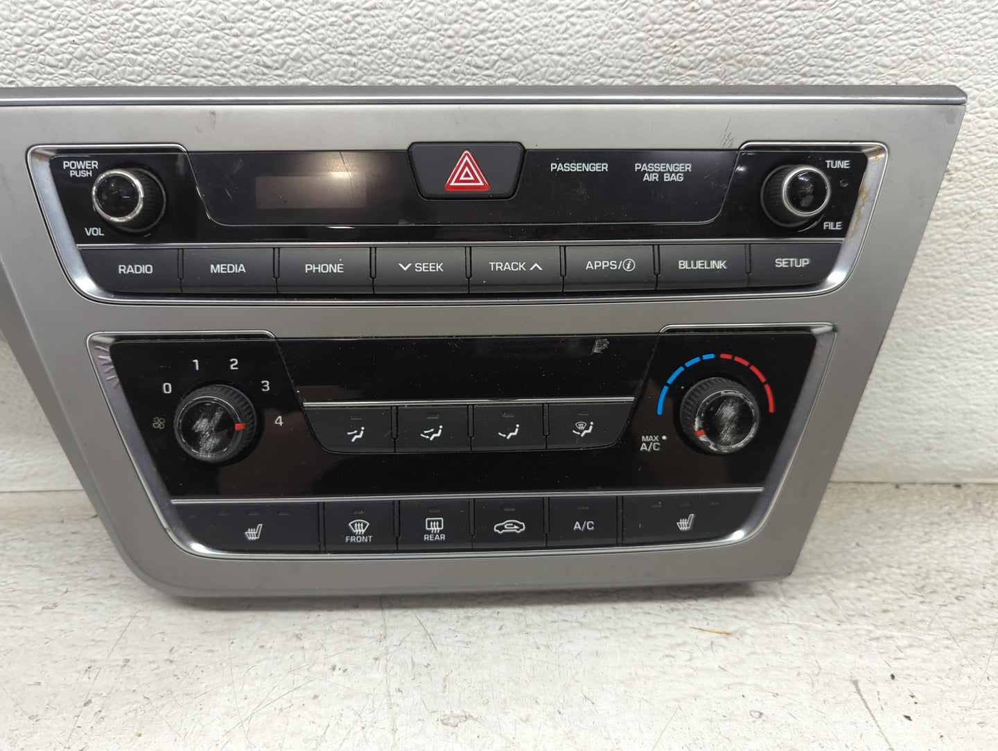 2016-2017 Hyundai Sonata Climate Control Module Temperature AC/Heater Replacement P/N:94510-C2530 D2AU Fits Fits 2016 2017 O