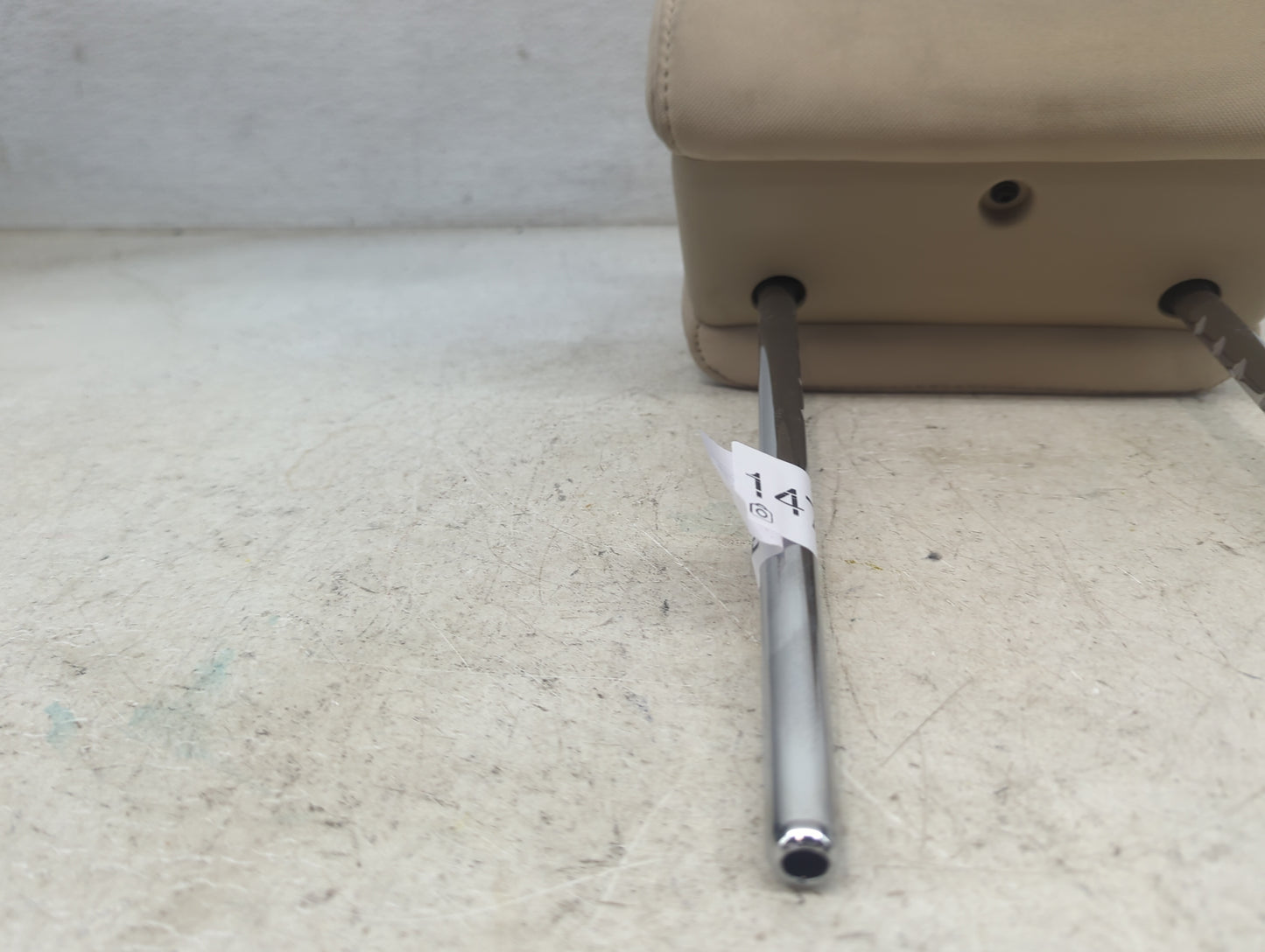 2017 Hyundai Sonata Headrest Head Rest Front Driver Passenger Seat Fits OEM Used Auto Parts - Oemusedautoparts1.com